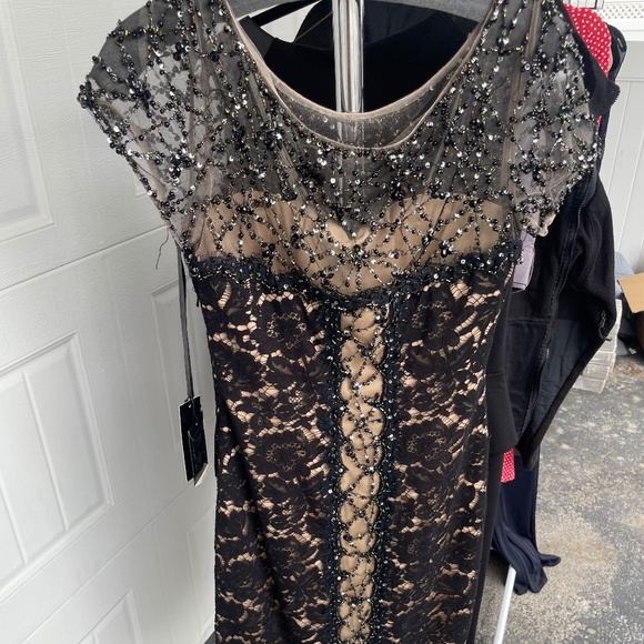 Terani couture dress Size 10 - Picture 1 of 4